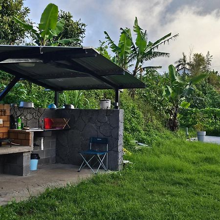 Au Coeur Des Plantations Guest House La Possession Exterior photo