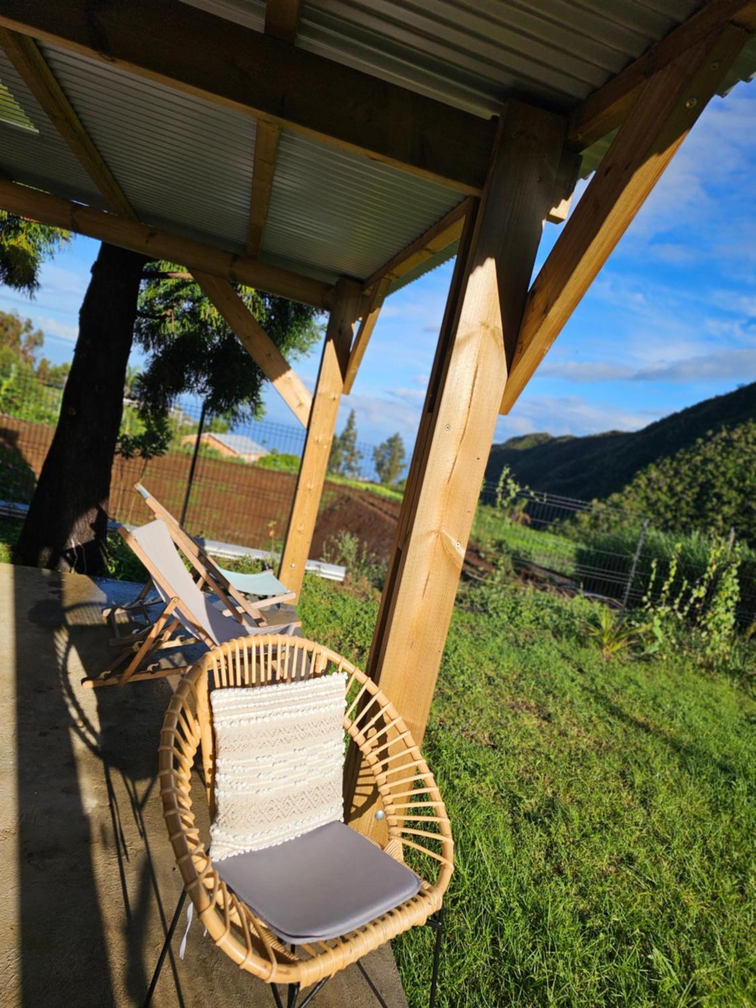 Au Coeur Des Plantations Guest House La Possession Exterior photo